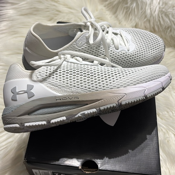 Women’s Under Armour HOVR Sonic 4 size 7.5 - Picture 3 of 5